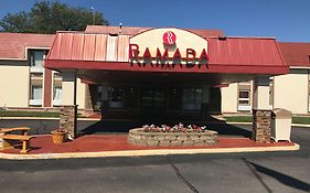 Ramada By Wyndham Albert Lea Hotel Exterior photo