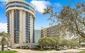 Comfort Inn & Suites At Copeland Tower Metairie Exterior photo