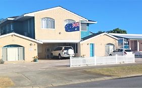 Palm Beach Guest House Rockingham Exterior photo