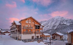 Le Chalet Blanc Hotel & Spa Montgenevre Exterior photo