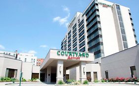 Courtyard Waterbury Downtown Hotel Exterior photo