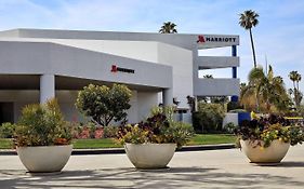 Ventura Beach Marriott Hotel Exterior photo