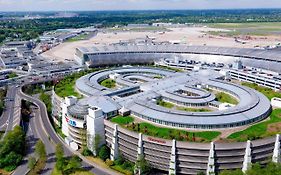 Sheraton Duesseldorf Airport Hotel Exterior photo