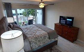 Nassau Harbour Cozy 2 Bedroom Condo Exterior photo