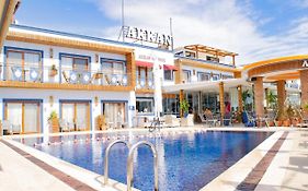 Akkan Beach Hotel Bodrum Exterior photo