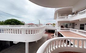 Las Palmas Hotel Corozal Exterior photo