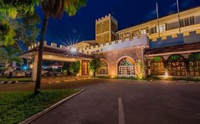 Protea Hotel By Marriott Dar Es Salaam Courtyard Exterior photo