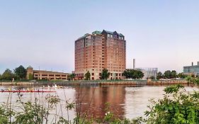 Doubletree Suites By Hilton Hotel Boston - Cambridge Exterior photo