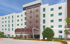 Holiday Inn Express Ciudad Del Carmen, An Ihg Hotel Exterior photo