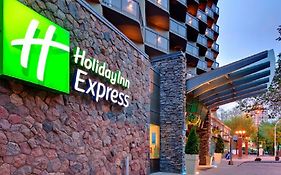 Holiday Inn Express Edmonton Downtown, An Ihg Hotel Exterior photo