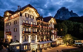 Grand Hotel Wolkenstein Selva di Val Gardena Exterior photo