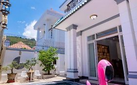 Biet Thu Gold Day Nghi Duong Lac Long Quan Bai Sau Villa Vung Tau Exterior photo