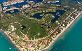 Naia Resort And Spa Seine Bight Village Exterior photo