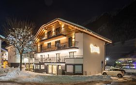 Alpenresidenz Trisanna Bed & Breakfast Ischgl Exterior photo