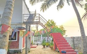 Funky Art Beach House Bed & Breakfast Alappuzha Exterior photo