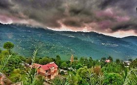 Roof Top Resort Murree Exterior photo