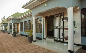 Medan Apartments Arusha Exterior photo