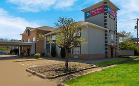 Surestay Plus Hotel By Best Western Topeka Exterior photo