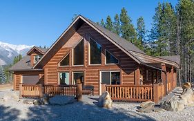 Cranberry Villa Valemount Exterior photo