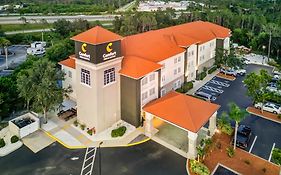 Comfort Inn & Suites Port Charlotte-Punta Gorda Exterior photo