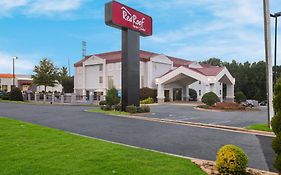 Red Roof Inn & Suites Newnan Exterior photo