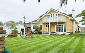 Parakai Geothermal Motel Exterior photo