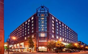 Le Meridien Boston Cambridge Hotel Exterior photo