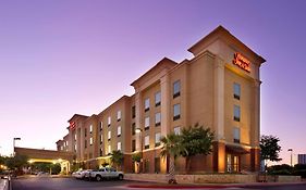 Hampton Inn And Suites San Antonio Airport Exterior photo