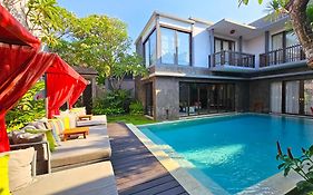 Seminyak Icon - By Karaniya Experience - Chse Certified Villa Exterior photo