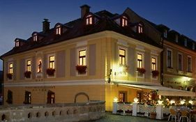 Offi Haz Hotel Eger Exterior photo