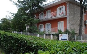 Bed And Breakfast La Rossa Umag Exterior photo