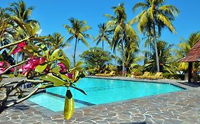 Puri Bunga Beach Cottages Senggigi Exterior photo