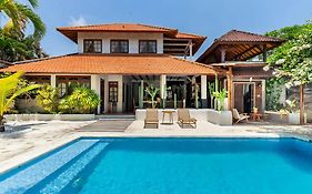 Ocean Luxury Villas Seminyak  Exterior photo