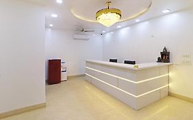 Frankstay By Hotel Samrat Residency 10 Mints Walking Distance Nizamuddin Railway Station New Delhi Exterior photo