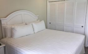 Dolphin Cove (Adults Only) Villa Freeport Room photo