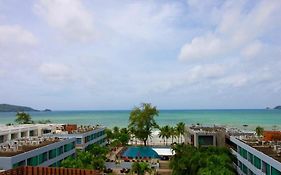 7Q Patong Hotel Exterior photo