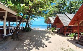 Breizh Cape Beach Bungalows Koh Lanta Exterior photo