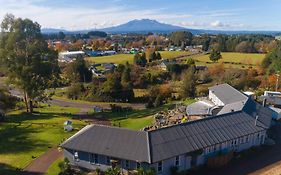 Snowy Waters - The Old Nurses Home Raetihi Exterior photo