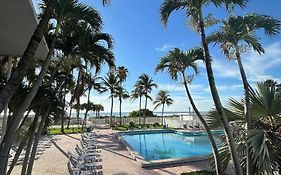 Casablanca On The Beach Apartment Miami Beach Exterior photo