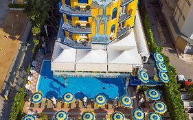 Hotel Napoleon Lido di Jesolo Exterior photo