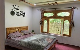 3-Bedroom House Near Skardu Airport With Kitchen Exterior photo