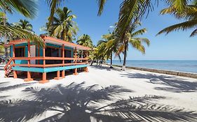 Blue Marlin Beach Resort Dangriga Exterior photo