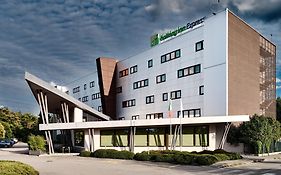 Holiday Inn Express Milan-Malpensa Airport, An Ihg Hotel Somma Lombardo Exterior photo