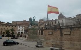 Hostal Trujillo Hotel Exterior photo