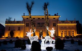 Schloss Hotel Yantarny Yantarny  Exterior photo