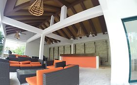 Pallazo Laamu Hotel Gan  Exterior photo