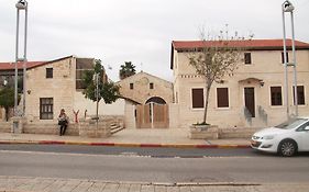 Al Yakhour Hostel Haifa Exterior photo