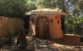 Hobbit Hut Hotel Geyserville Room photo