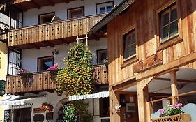 Pension Leopoldine Bed & Breakfast Hallstatt Exterior photo