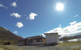 Lyngen Fjordcamp Villa Nord-Lenangen Exterior photo